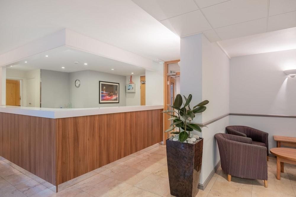 Quality Hotel Hampstead Лондон Экстерьер фото