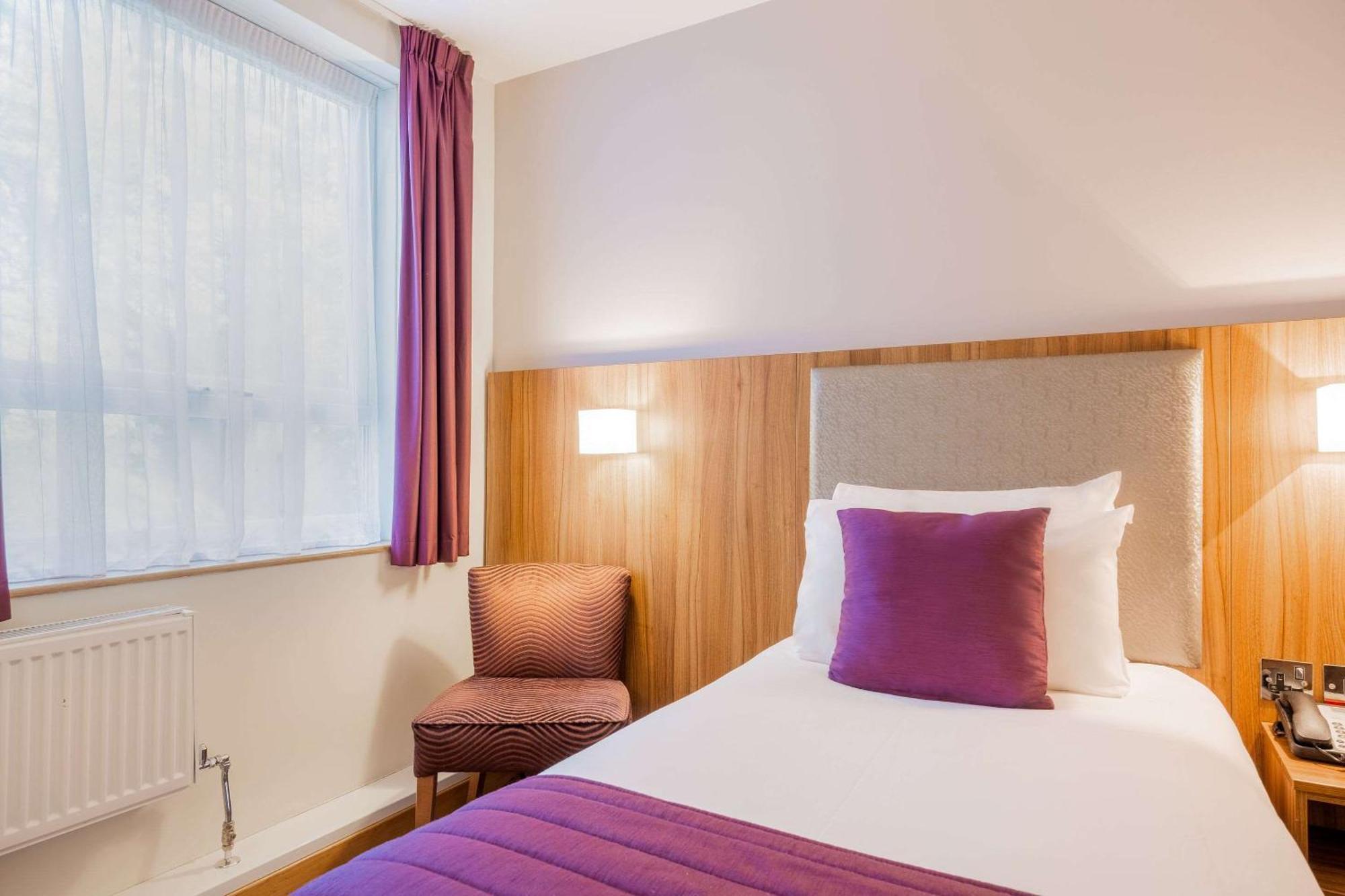 Quality Hotel Hampstead Лондон Экстерьер фото