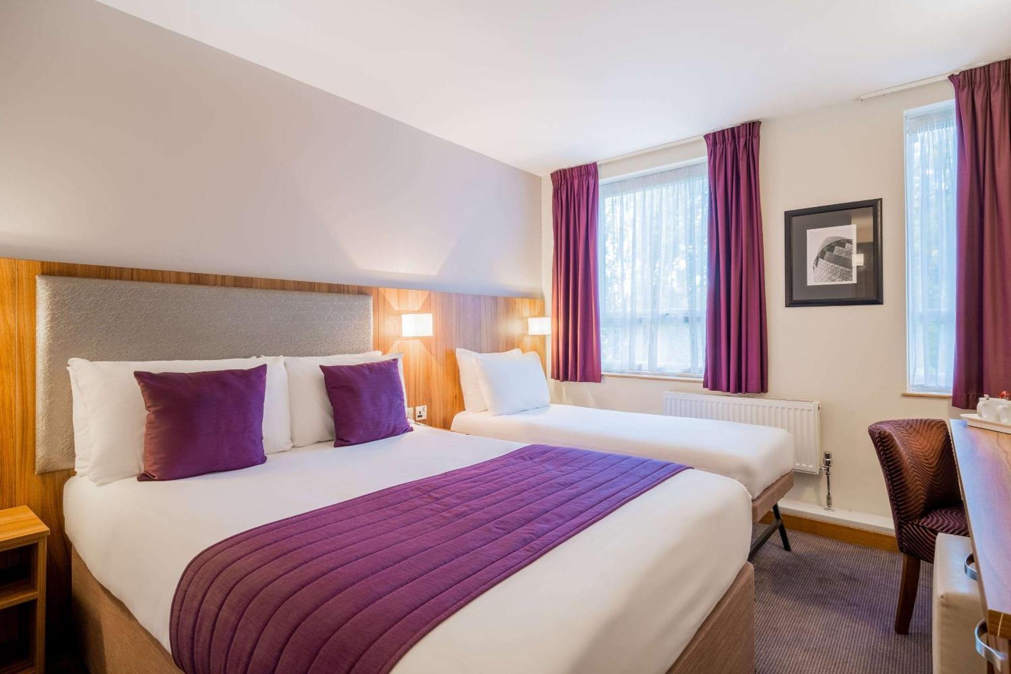 Quality Hotel Hampstead Лондон Экстерьер фото
