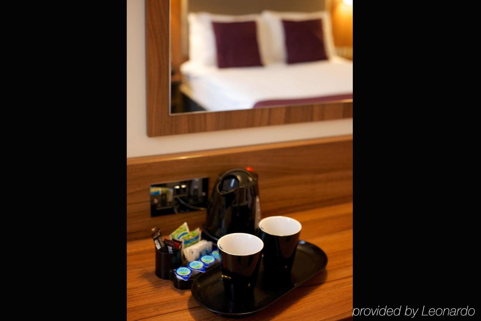 Quality Hotel Hampstead Лондон Экстерьер фото