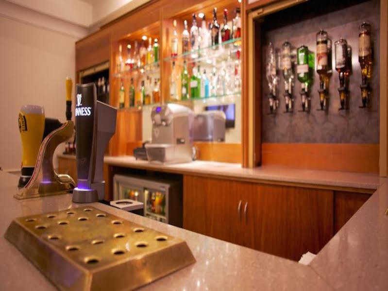 Quality Hotel Hampstead Лондон Экстерьер фото